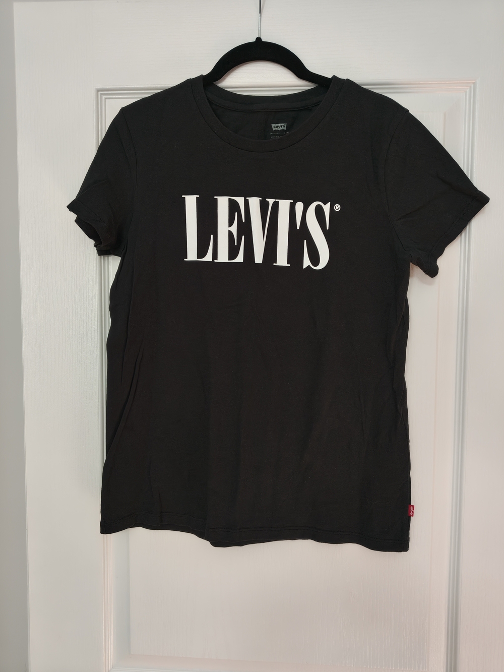 Levi's Women's Black Logo Crewneck T-Shirt